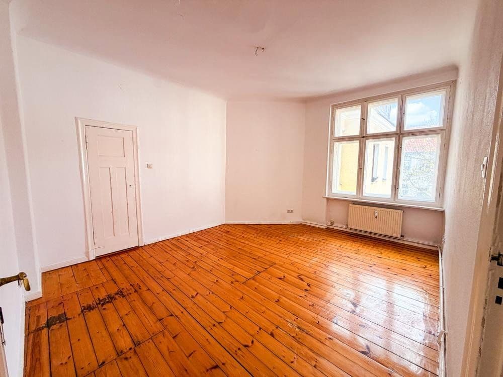 Prodej bytu 1+1 35 m², Weserstraße 54, Berlin, Berlín Prodej bytu 1+1 35 m², Weserstraße 54, Berlin, Berlín