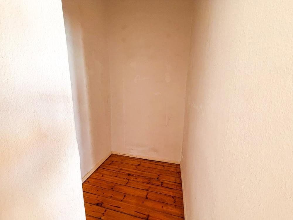 Prodej bytu 1+1 35 m², Weserstraße 54, Berlin, Berlín Prodej bytu 1+1 35 m², Weserstraße 54, Berlin, Berlín