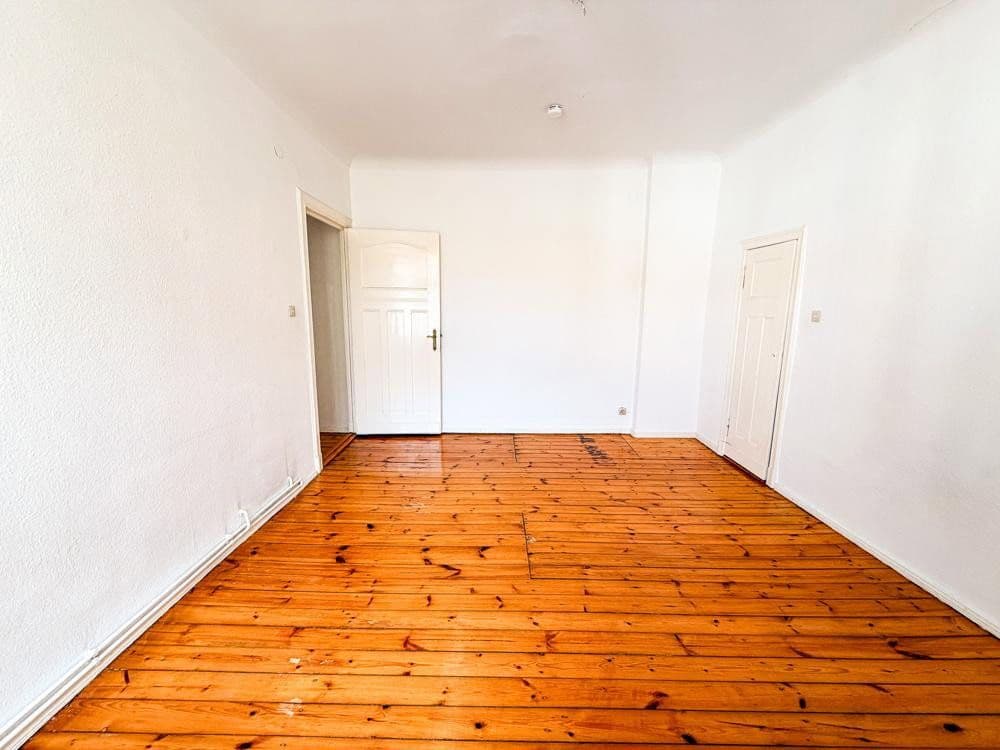 Prodej bytu 1+1 35 m², Weserstraße 54, Berlin, Berlín Prodej bytu 1+1 35 m², Weserstraße 54, Berlin, Berlín