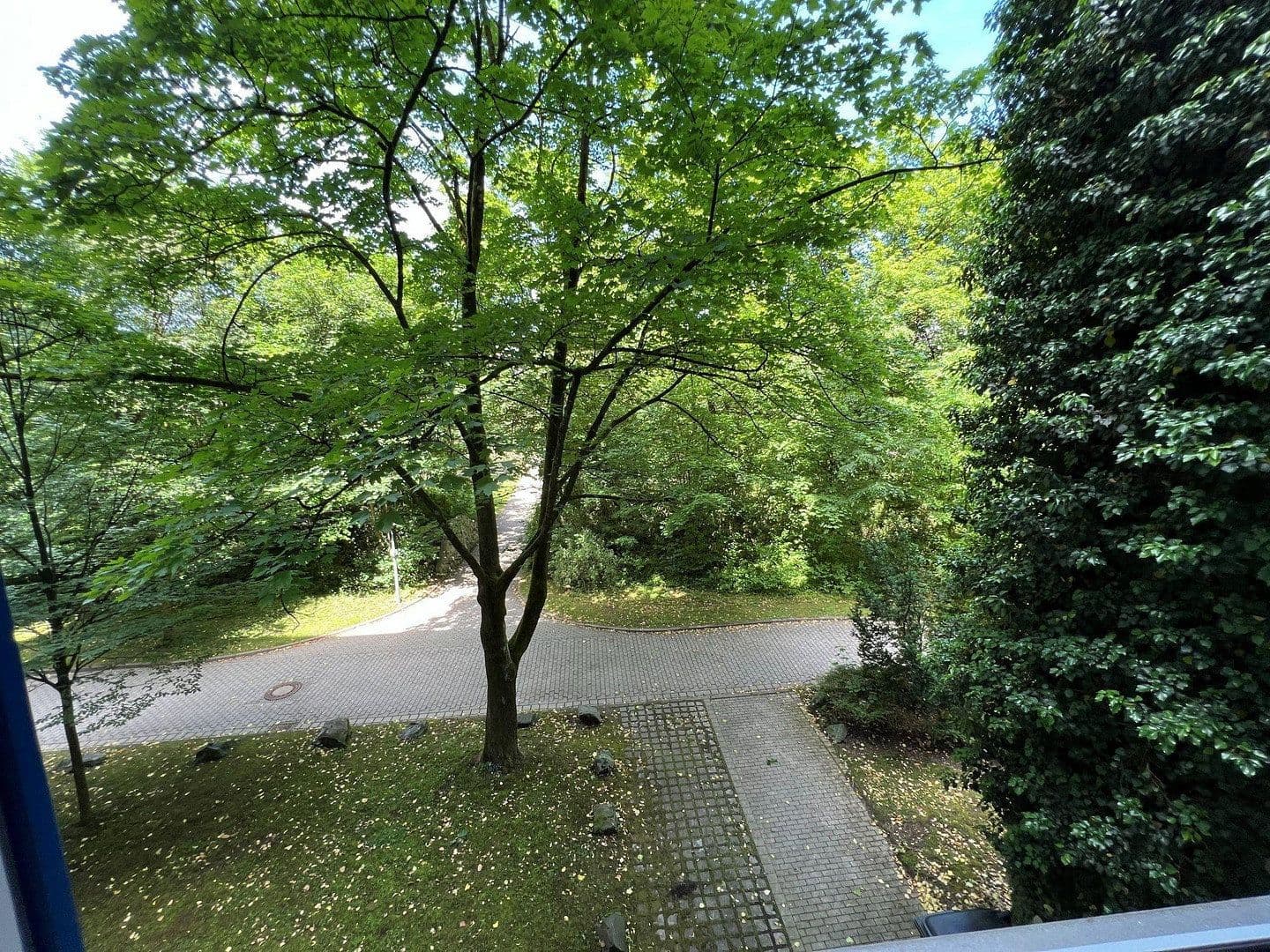 Pronájem bytu 4+1 106 m², Connollystraße 24, München, Bavorsko Pronájem bytu 4+1 106 m², Connollystraße 24, München, Bavorsko