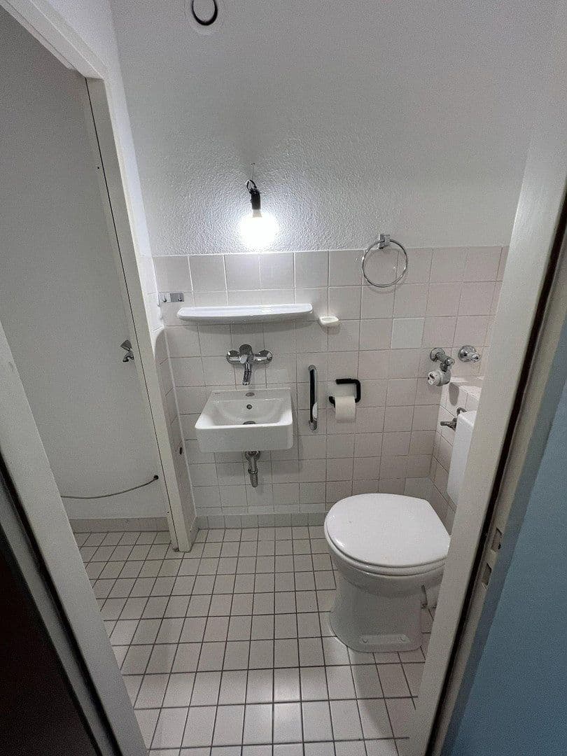 Pronájem bytu 4+1 106 m², Connollystraße 24, München, Bavorsko Pronájem bytu 4+1 106 m², Connollystraße 24, München, Bavorsko
