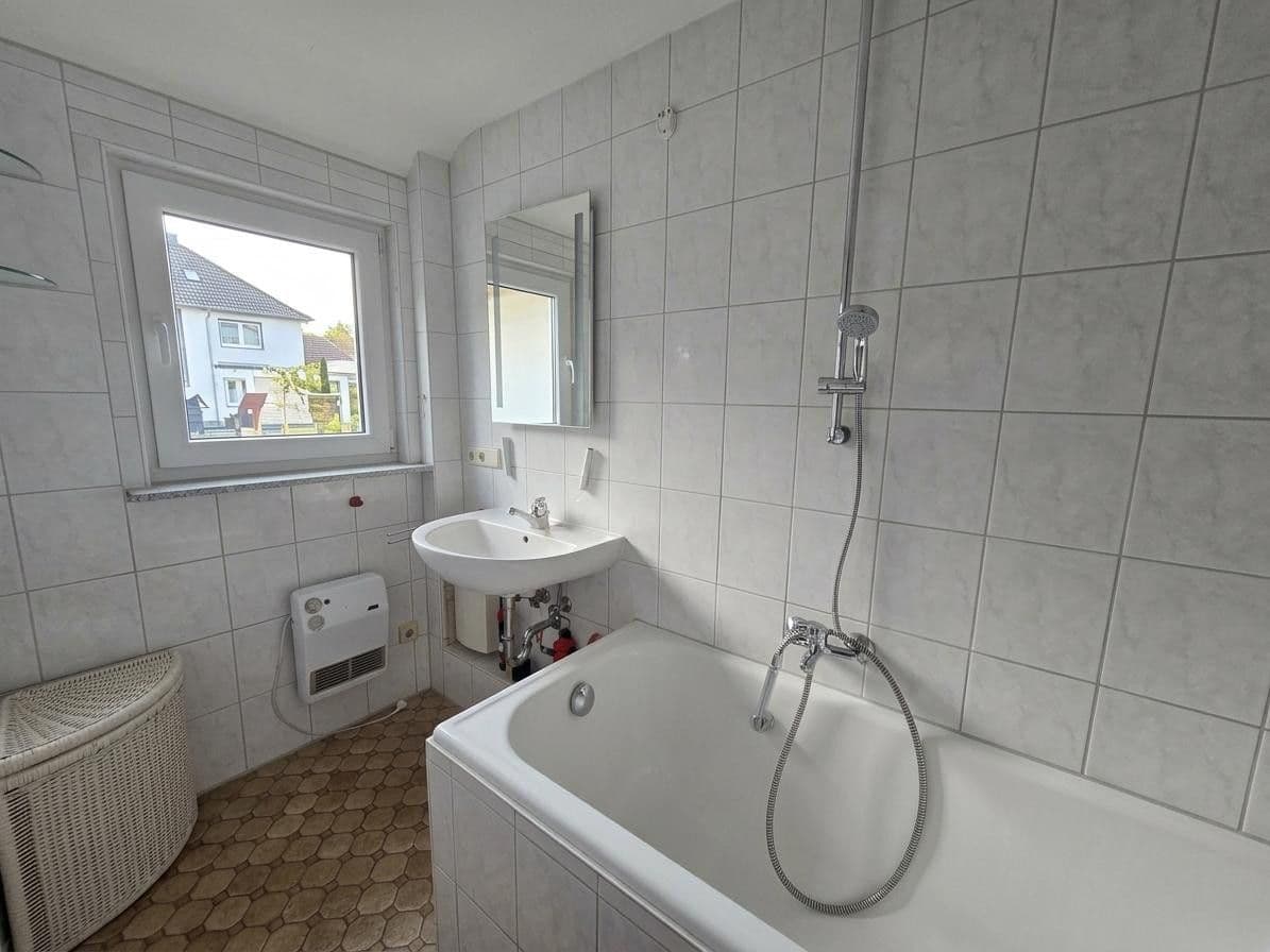 Prodej domu 127 m², pozemek 1.588 m², Unterreichenbach, Bádensko-Württembersko Prodej domu 127 m², pozemek 1.588 m², Unterreichenbach, Bádensko-Württembersko