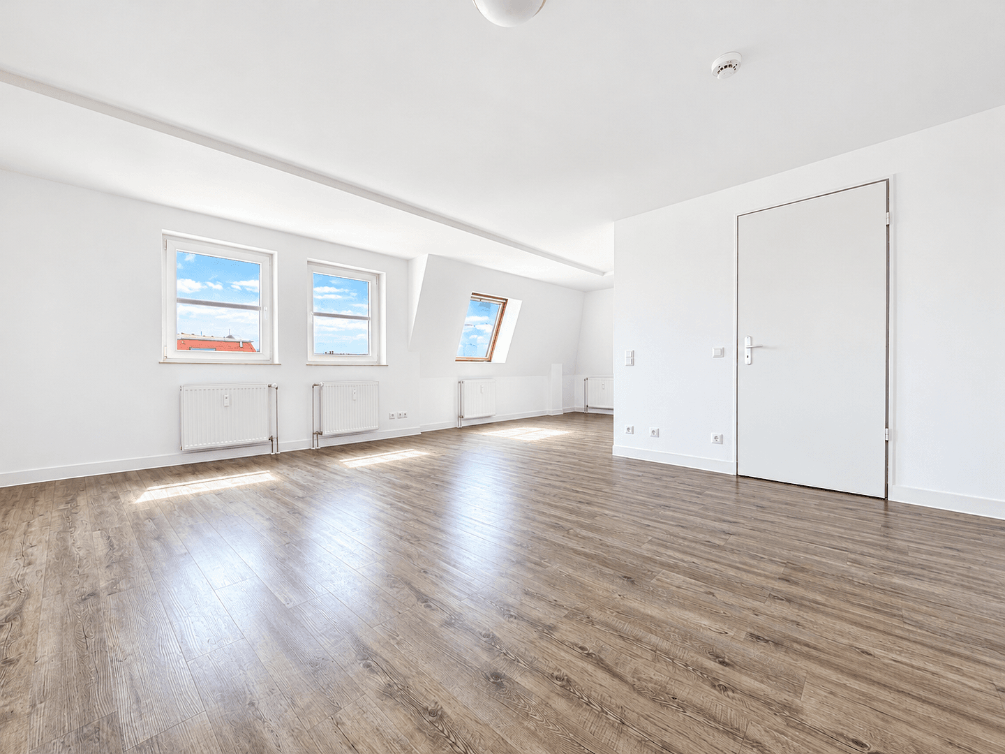 Pronájem bytu 2+1 52 m², Berliner Straße 25, Dresden, Sasko Pronájem bytu 2+1 52 m², Berliner Straße 25, Dresden, Sasko