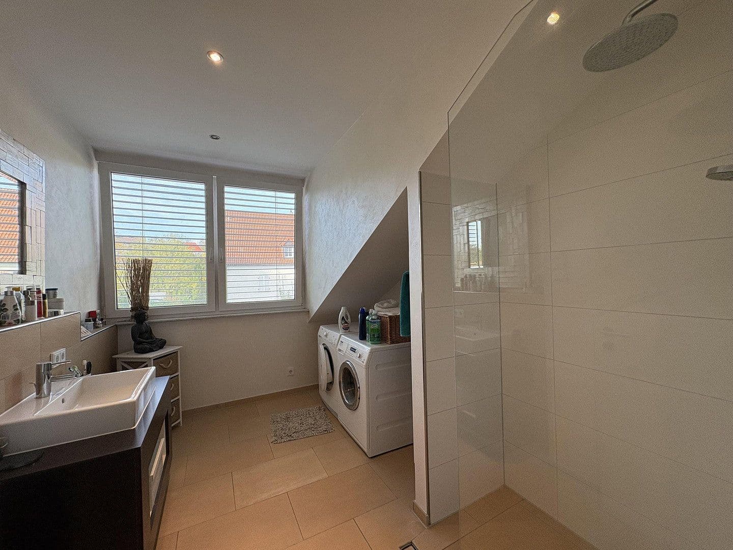 Prodej bytu 5+kk 193 m², Schweinfurt, Bavorsko Prodej bytu 5+kk 193 m², Schweinfurt, Bavorsko
