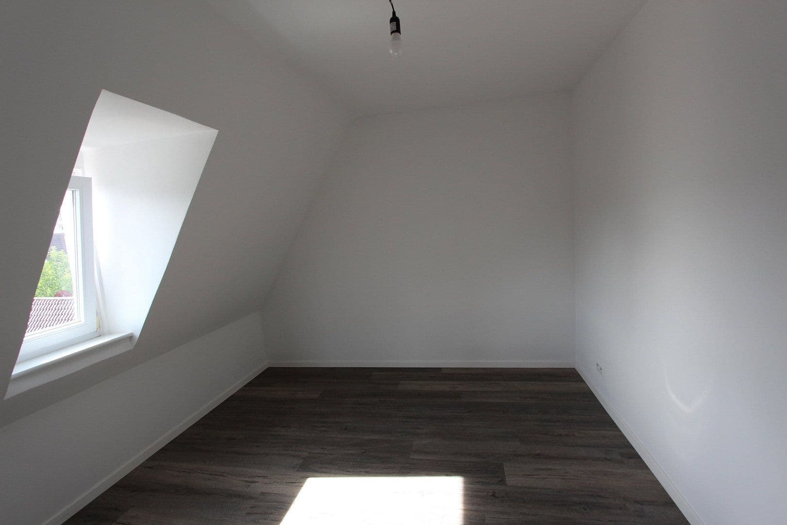 Prodej bytu 2+1 51 m², Stuttgart, Bádensko-Württembersko Prodej bytu 2+1 51 m², Stuttgart, Bádensko-Württembersko