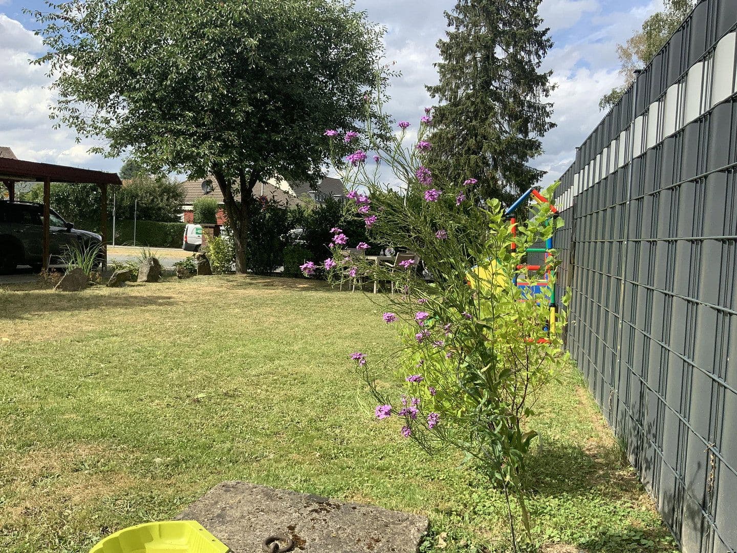 Prodej domu 180 m², pozemek 486 m², Neu-Anspach, Hessen Prodej domu 180 m², pozemek 486 m², Neu-Anspach, Hessen