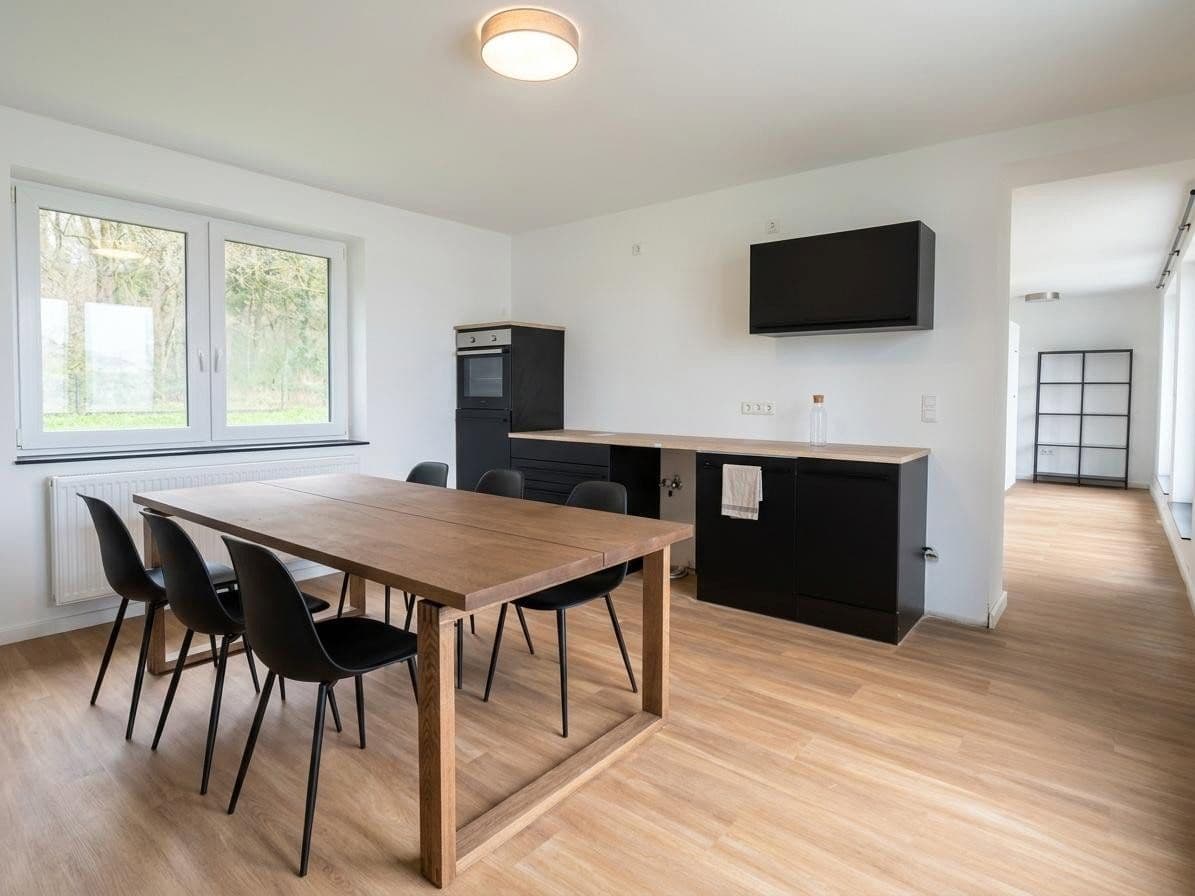 Pronájem domu 95 m², pozemek 1.300 m², Malente, Šlesvicko-Holštýnsko Pronájem domu 95 m², pozemek 1.300 m², Malente, Šlesvicko-Holštýnsko