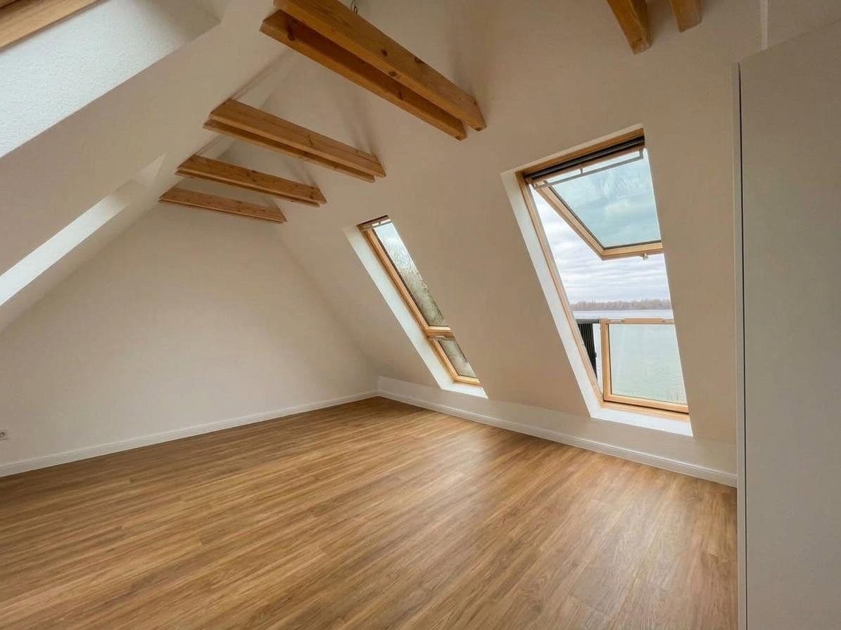 Pronájem domu 95 m², pozemek 1.300 m², Malente, Šlesvicko-Holštýnsko Pronájem domu 95 m², pozemek 1.300 m², Malente, Šlesvicko-Holštýnsko