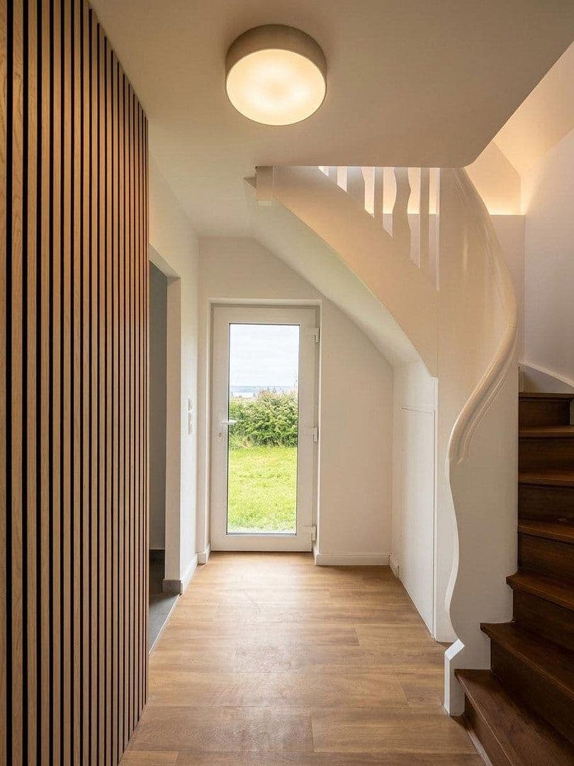 Pronájem domu 95 m², pozemek 1.300 m², Malente, Šlesvicko-Holštýnsko Pronájem domu 95 m², pozemek 1.300 m², Malente, Šlesvicko-Holštýnsko