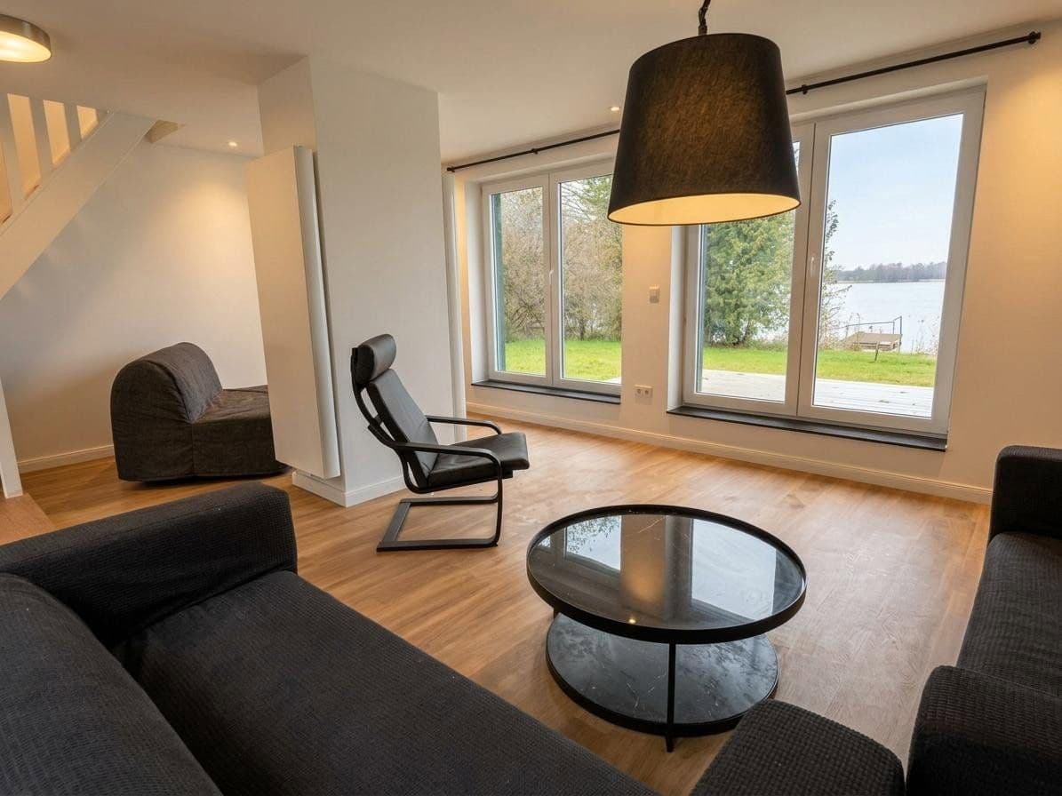 Pronájem domu 95 m², pozemek 1.300 m², Malente, Šlesvicko-Holštýnsko Pronájem domu 95 m², pozemek 1.300 m², Malente, Šlesvicko-Holštýnsko