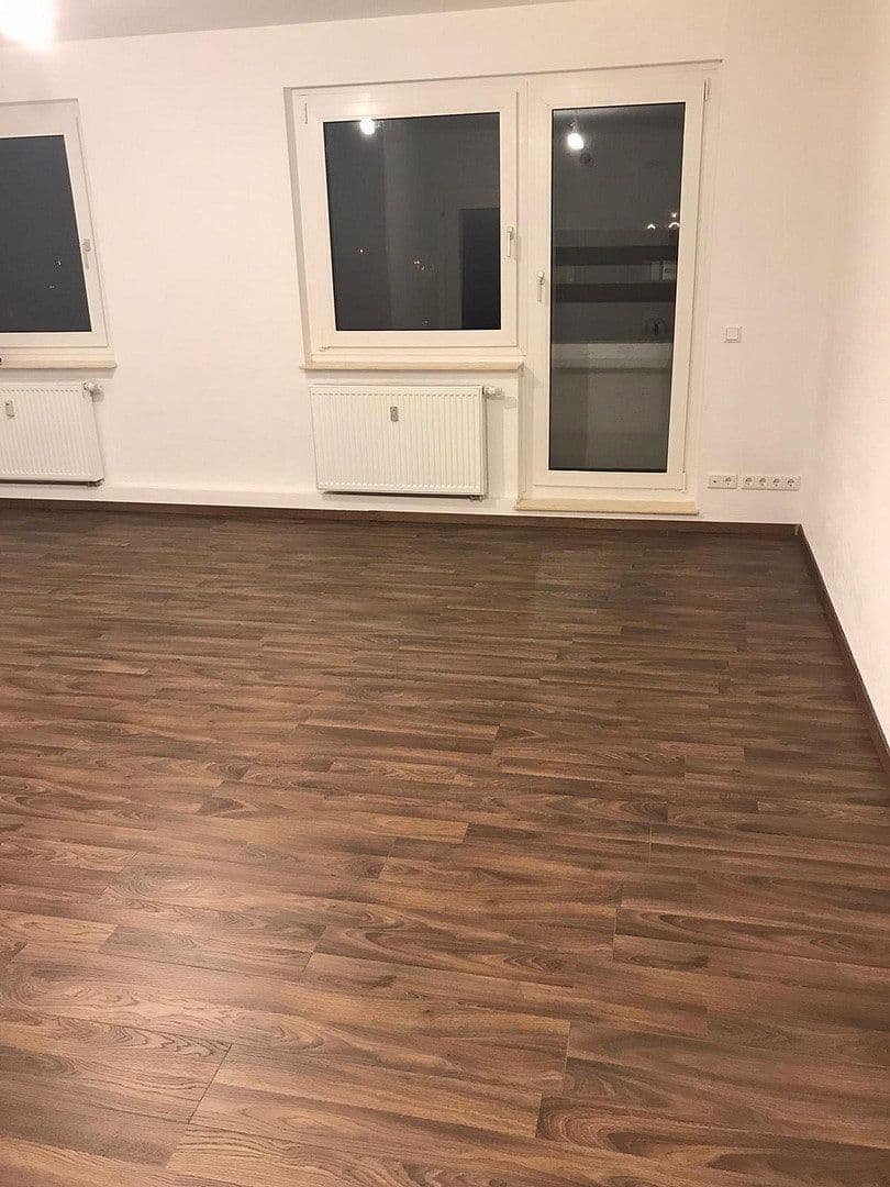 Pronájem bytu 2+1 50 m², Mülsen, Sasko Pronájem bytu 2+1 50 m², Mülsen, Sasko