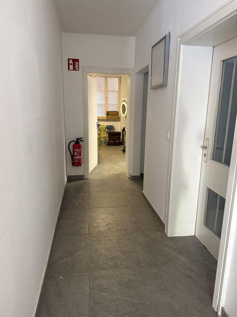 Pronájem kanceláře 150 m², Marktplatz 18, Ellwangen (Jagst), Bádensko-Württembersko Pronájem kanceláře 150 m², Marktplatz 18, Ellwangen (Jagst), Bádensko-Württembersko