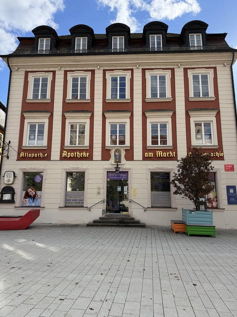 Pronájem kanceláře 150 m², Marktplatz 18, Ellwangen (Jagst), Bádensko-Württembersko Pronájem kanceláře 150 m², Marktplatz 18, Ellwangen (Jagst), Bádensko-Württembersko