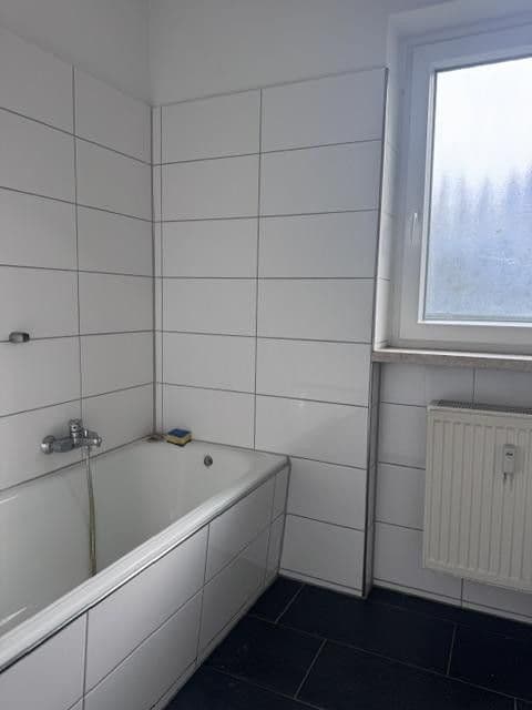 Pronájem bytu 2+1 46 m², Eschenstraße 37, Einbeck, Dolní Sasko Pronájem bytu 2+1 46 m², Eschenstraße 37, Einbeck, Dolní Sasko