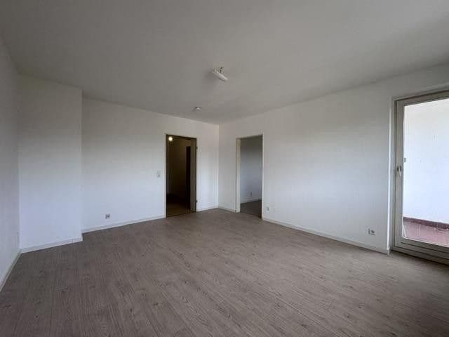 Pronájem bytu 2+1 46 m², Eschenstraße 37, Einbeck, Dolní Sasko Pronájem bytu 2+1 46 m², Eschenstraße 37, Einbeck, Dolní Sasko