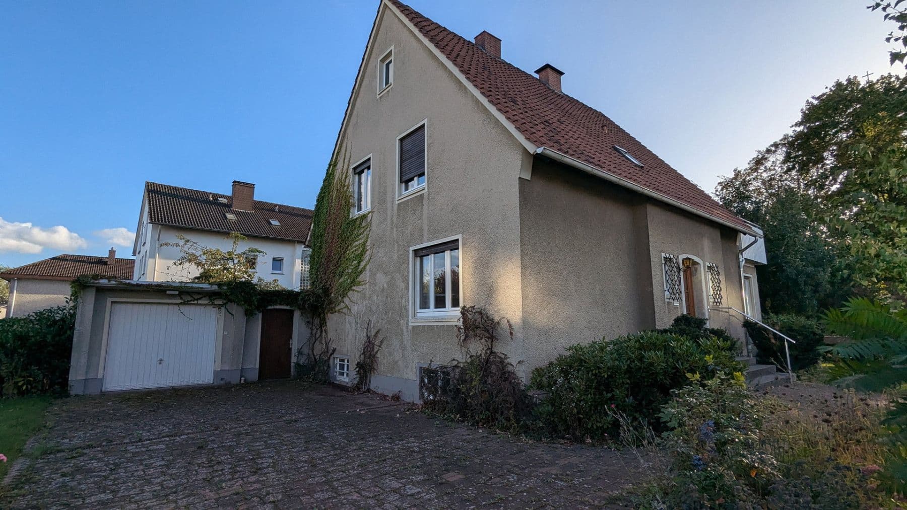 Prodej domu 152 m², pozemek 906 m², Bünde, Severní Porýní-Vestfálsko Prodej domu 152 m², pozemek 906 m², Bünde, Severní Porýní-Vestfálsko