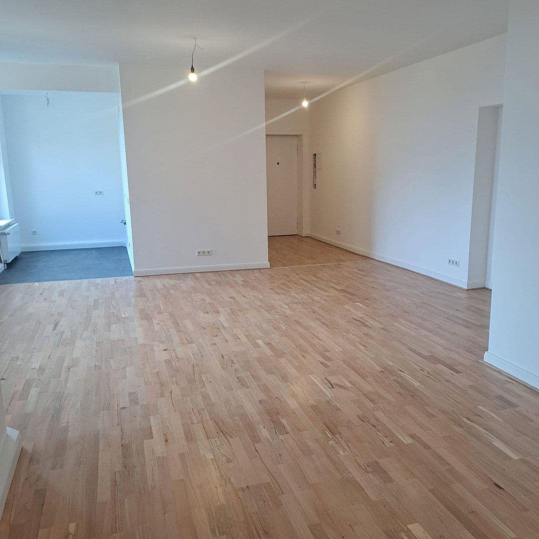 Pronájem bytu 4+1 141 m², Berlin, Berlín Pronájem bytu 4+1 141 m², Berlin, Berlín