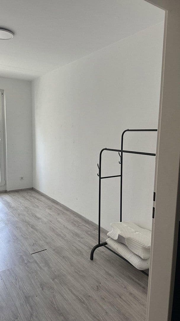 Pronájem bytu 3+1 75 m², Ferdinandstr., Düsseldorf, Severní Porýní-Vestfálsko Pronájem bytu 3+1 75 m², Ferdinandstr., Düsseldorf, Severní Porýní-Vestfálsko