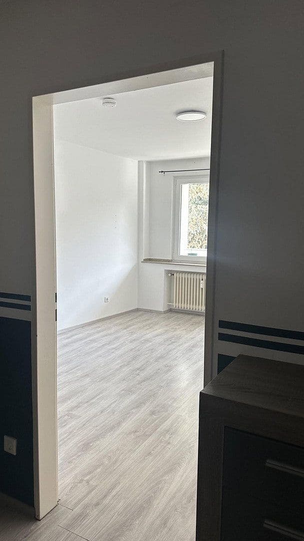 Pronájem bytu 3+1 75 m², Ferdinandstr., Düsseldorf, Severní Porýní-Vestfálsko Pronájem bytu 3+1 75 m², Ferdinandstr., Düsseldorf, Severní Porýní-Vestfálsko