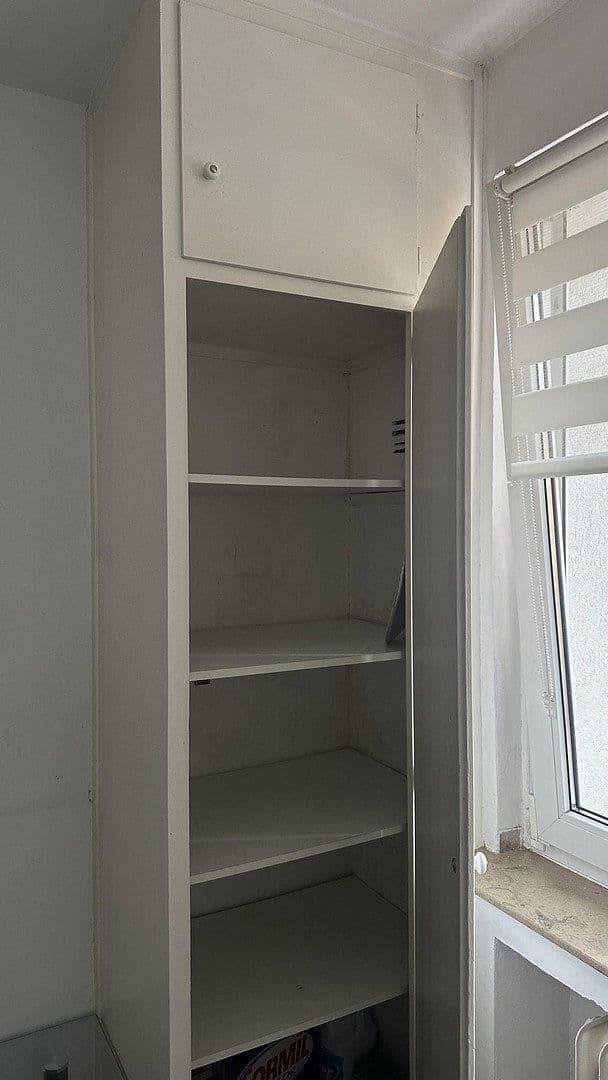 Pronájem bytu 3+1 75 m², Ferdinandstr., Düsseldorf, Severní Porýní-Vestfálsko Pronájem bytu 3+1 75 m², Ferdinandstr., Düsseldorf, Severní Porýní-Vestfálsko