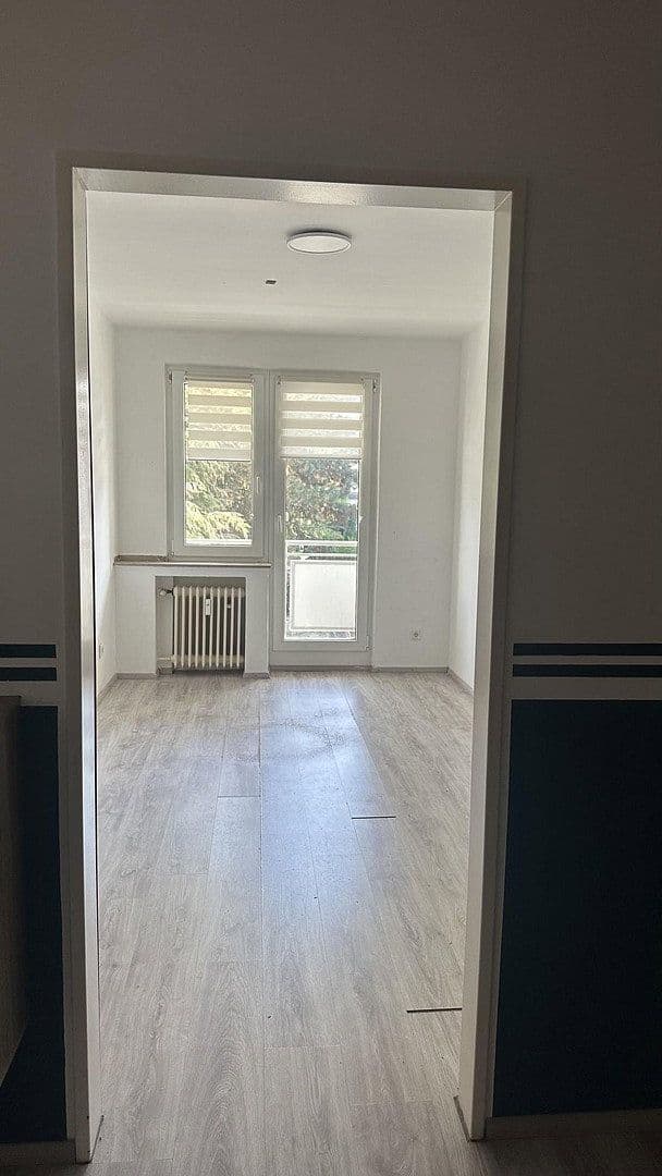 Pronájem bytu 3+1 75 m², Ferdinandstr., Düsseldorf, Severní Porýní-Vestfálsko Pronájem bytu 3+1 75 m², Ferdinandstr., Düsseldorf, Severní Porýní-Vestfálsko