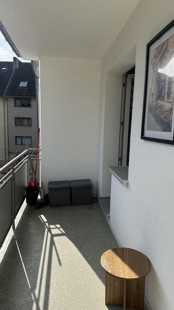 Pronájem bytu 3+1 75 m², Ferdinandstr., Düsseldorf, Severní Porýní-Vestfálsko Pronájem bytu 3+1 75 m², Ferdinandstr., Düsseldorf, Severní Porýní-Vestfálsko
