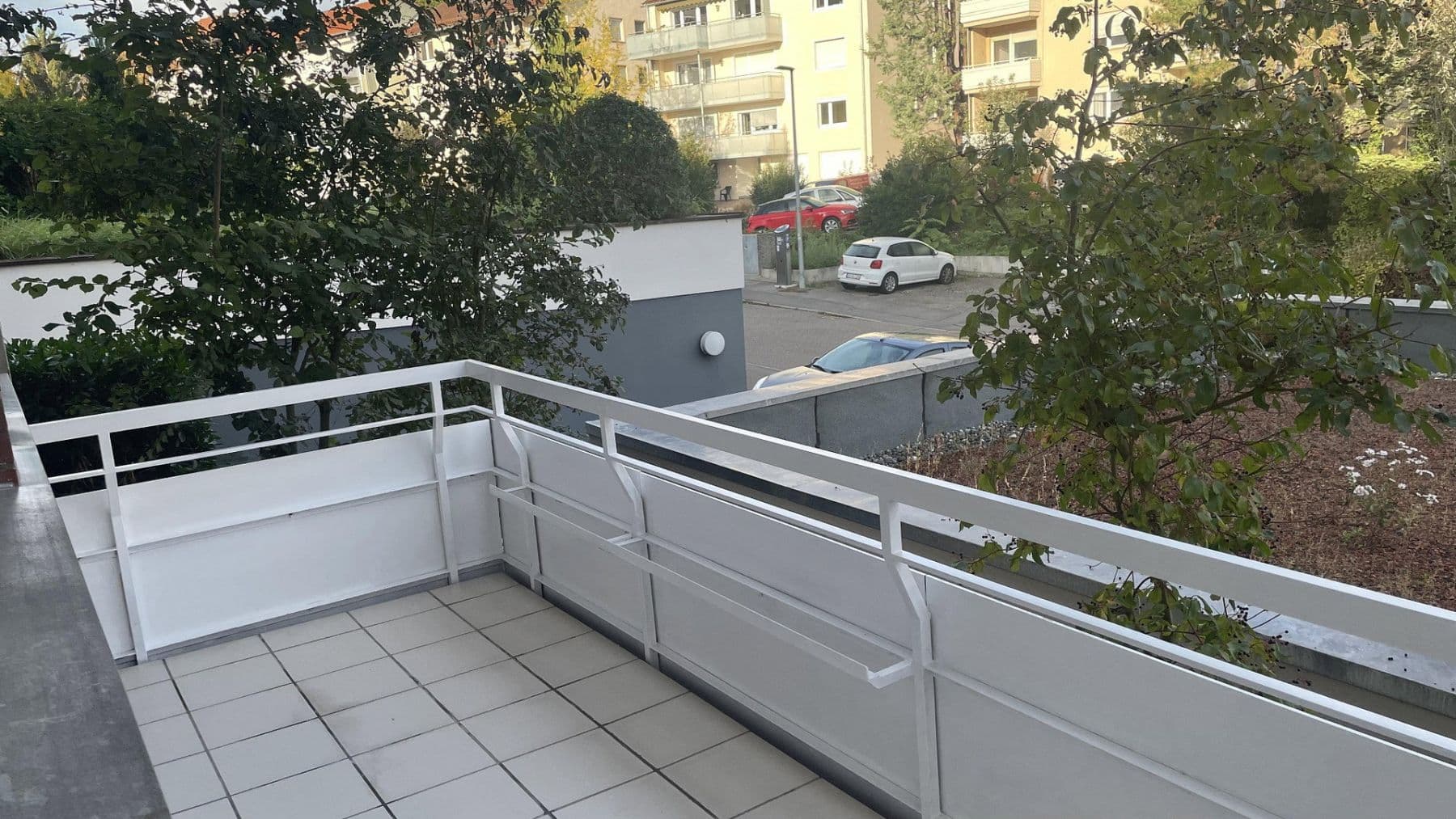 Pronájem bytu 1+1 36 m², Stuttgart, Bádensko-Württembersko Pronájem bytu 1+1 36 m², Stuttgart, Bádensko-Württembersko