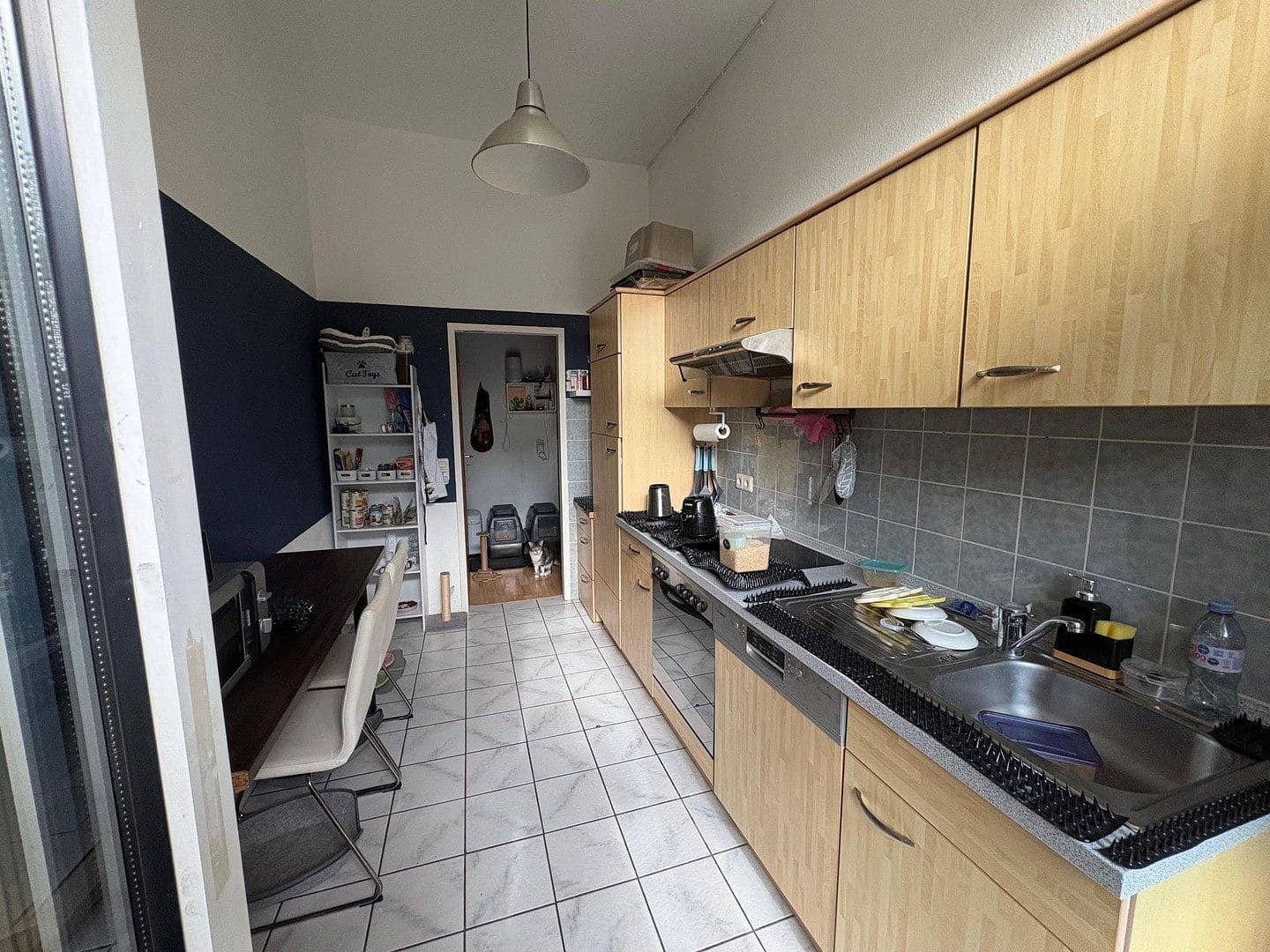 Pronájem bytu 1+1 40 m², Liliencronstr. 7, Düsseldorf, Severní Porýní-Vestfálsko Pronájem bytu 1+1 40 m², Liliencronstr. 7, Düsseldorf, Severní Porýní-Vestfálsko