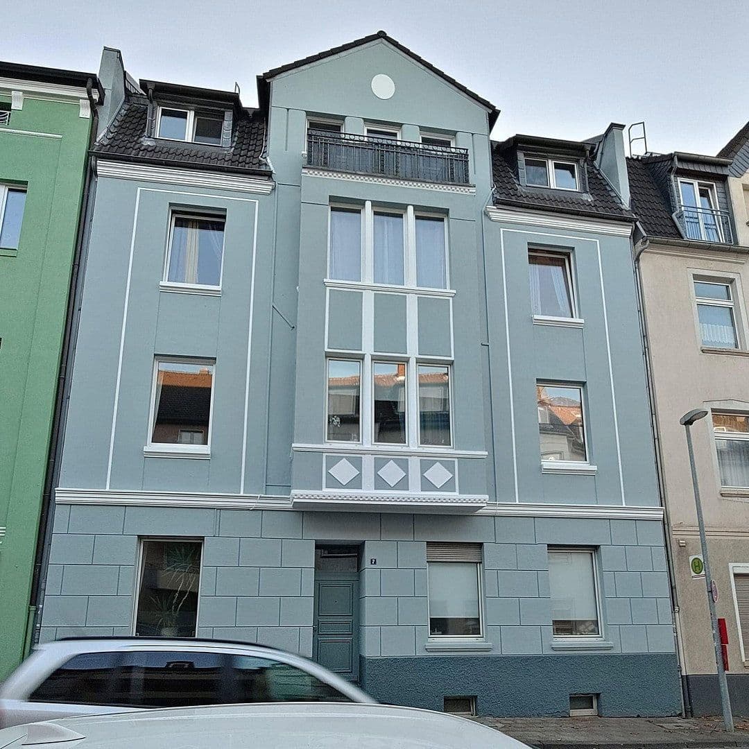Pronájem bytu 1+1 40 m², Liliencronstr. 7, Düsseldorf, Severní Porýní-Vestfálsko Pronájem bytu 1+1 40 m², Liliencronstr. 7, Düsseldorf, Severní Porýní-Vestfálsko