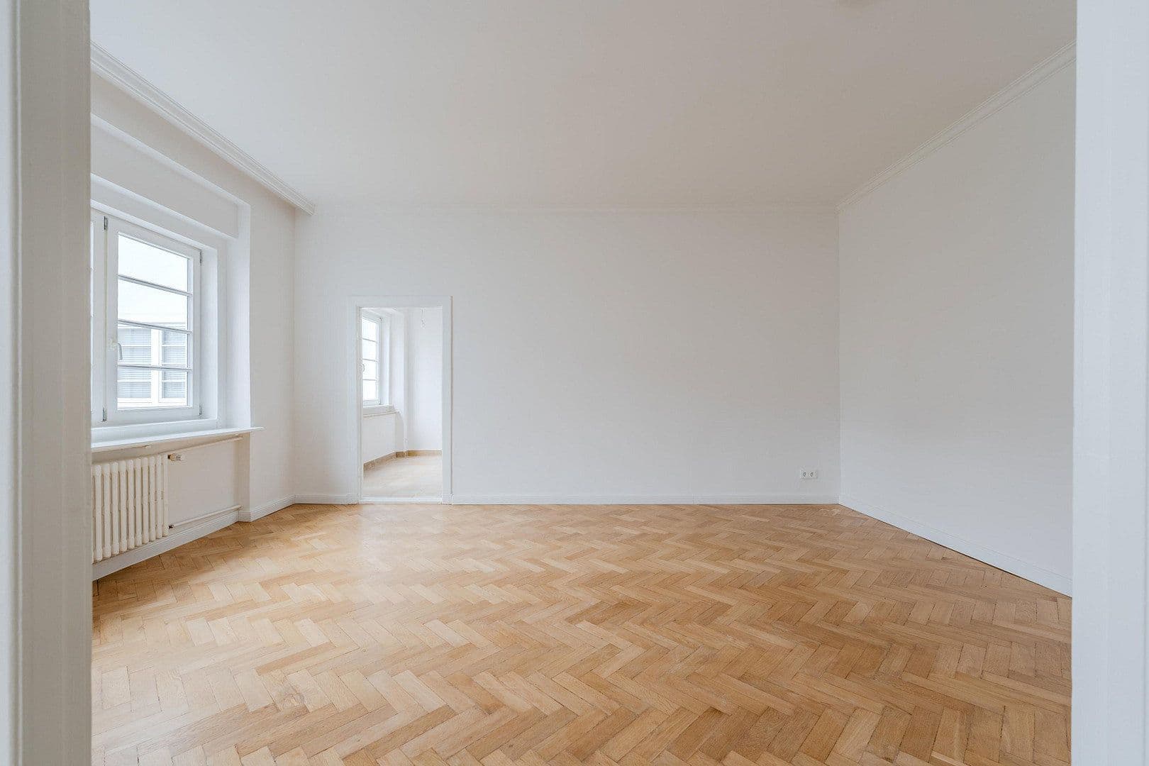 Prodej bytu 4+1 148 m², Düsseldorfer Str. 35, Berlin, Berlín Prodej bytu 4+1 148 m², Düsseldorfer Str. 35, Berlin, Berlín