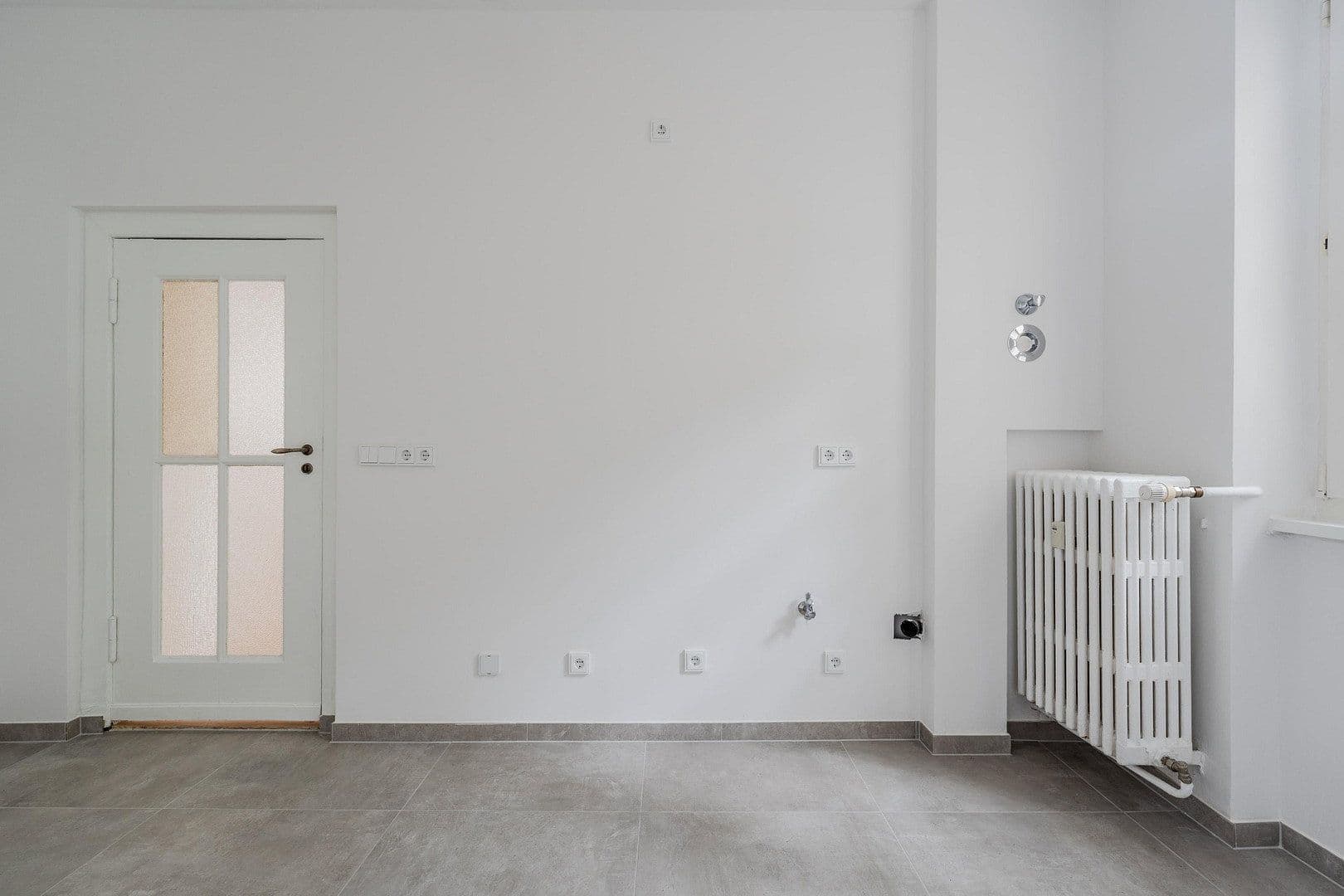 Prodej bytu 4+1 148 m², Düsseldorfer Str. 35, Berlin, Berlín Prodej bytu 4+1 148 m², Düsseldorfer Str. 35, Berlin, Berlín