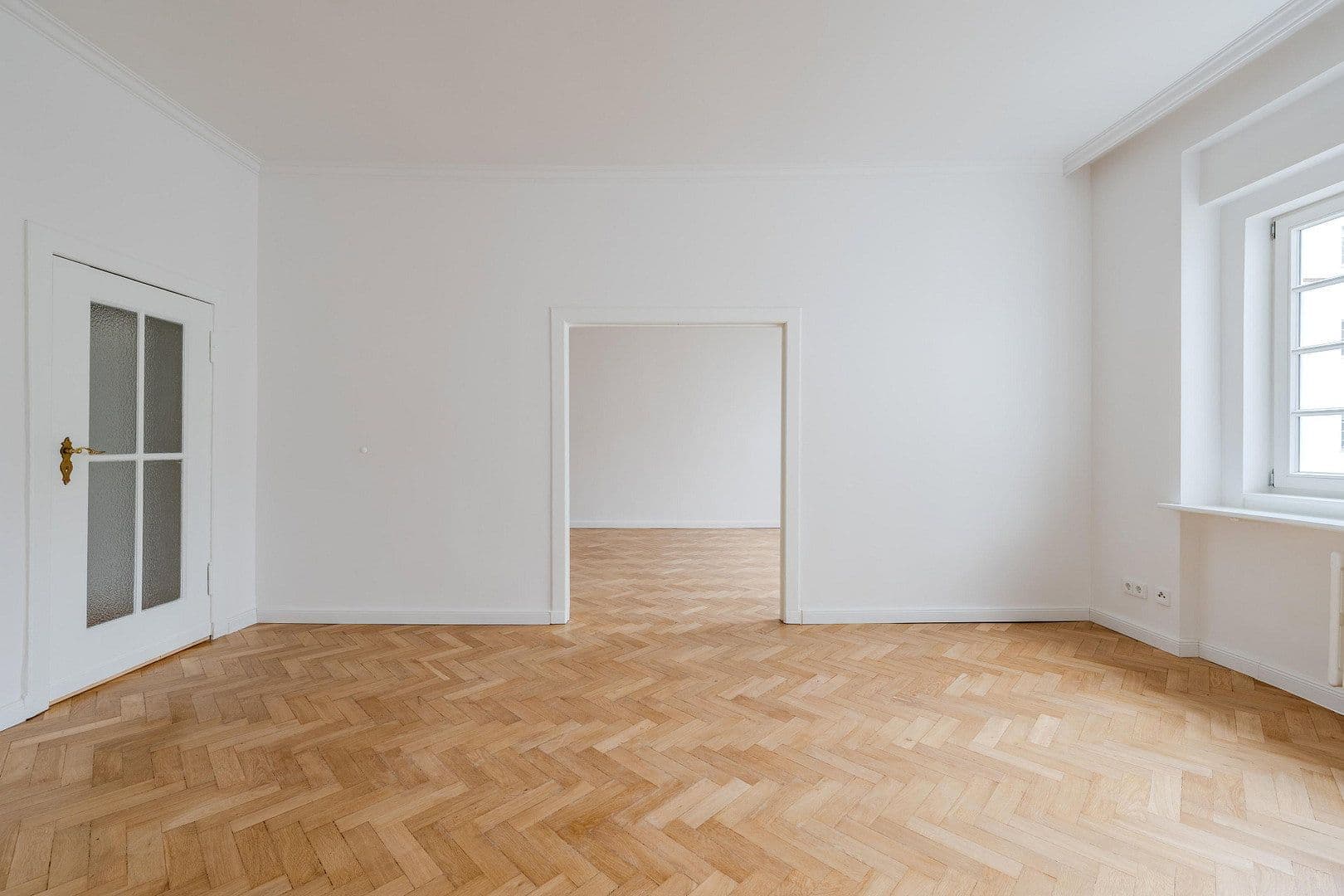 Prodej bytu 4+1 148 m², Düsseldorfer Str. 35, Berlin, Berlín Prodej bytu 4+1 148 m², Düsseldorfer Str. 35, Berlin, Berlín