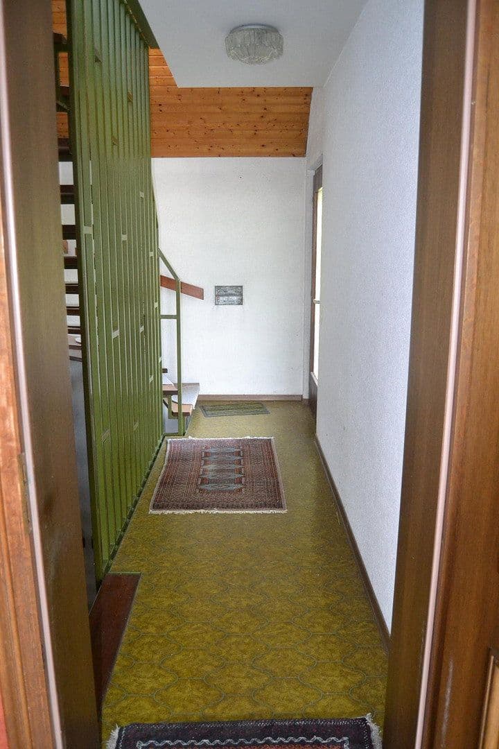 Prodej domu 260 m², pozemek 505 m², Marienstraße 43, Remshalden, Bádensko-Württembersko Prodej domu 260 m², pozemek 505 m², Marienstraße 43, Remshalden, Bádensko-Württembersko