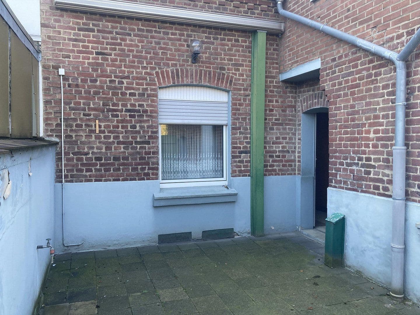 Prodej domu 95 m², pozemek 200 m², Tönisvorst, Severní Porýní-Vestfálsko Prodej domu 95 m², pozemek 200 m², Tönisvorst, Severní Porýní-Vestfálsko
