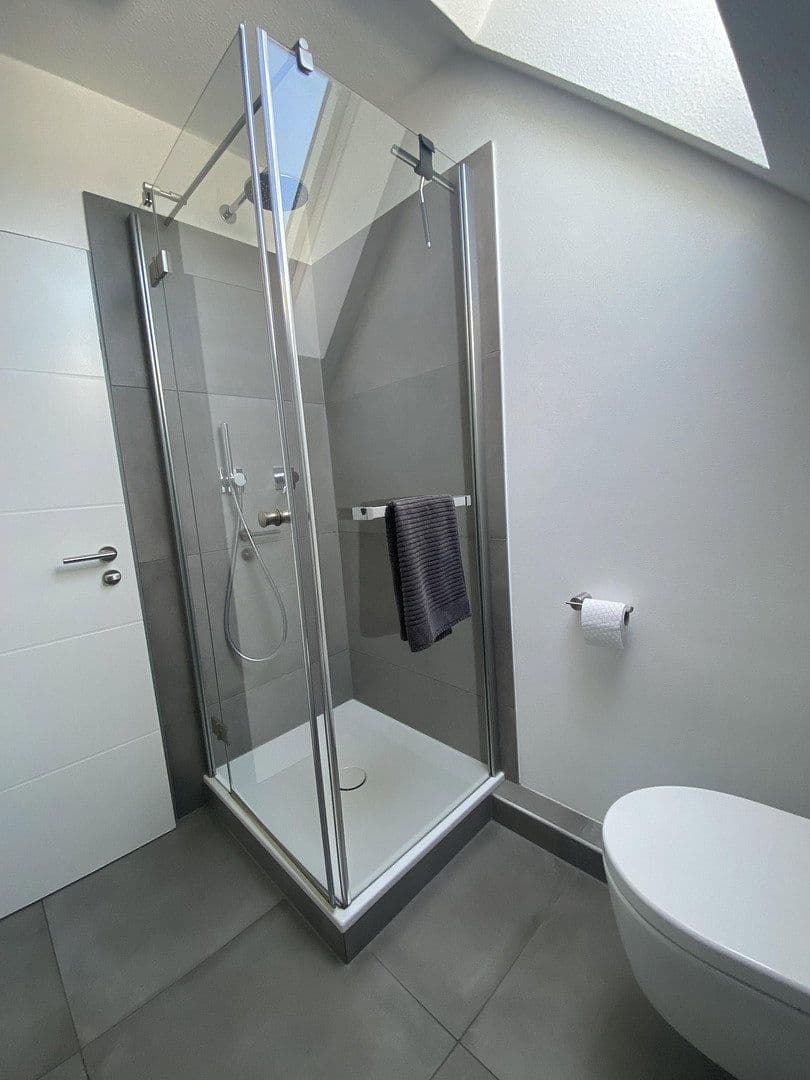 Prodej bytu 2+1 58 m², Erzbergerstr. 44, Troisdorf, Severní Porýní-Vestfálsko Prodej bytu 2+1 58 m², Erzbergerstr. 44, Troisdorf, Severní Porýní-Vestfálsko