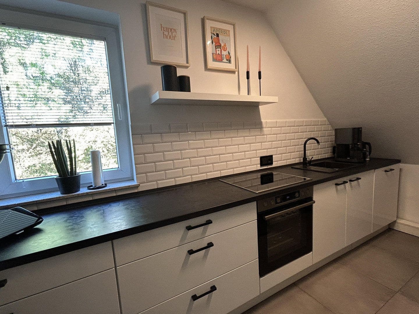 Prodej bytu 2+1 58 m², Erzbergerstr. 44, Troisdorf, Severní Porýní-Vestfálsko Prodej bytu 2+1 58 m², Erzbergerstr. 44, Troisdorf, Severní Porýní-Vestfálsko