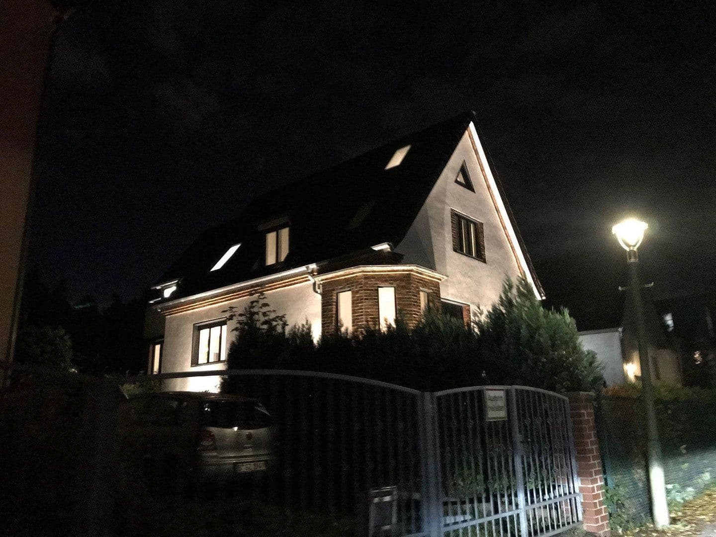Pronájem domu 215 m², pozemek 717 m², Zehntwerderweg 96, Berlin, Berlín Pronájem domu 215 m², pozemek 717 m², Zehntwerderweg 96, Berlin, Berlín