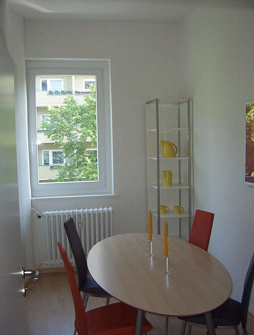 Prodej bytu 3+1 70 m², Düsseldorfer Str., Berlin Wilmersdorf, Berlín Prodej bytu 3+1 70 m², Düsseldorfer Str., Berlin Wilmersdorf, Berlín