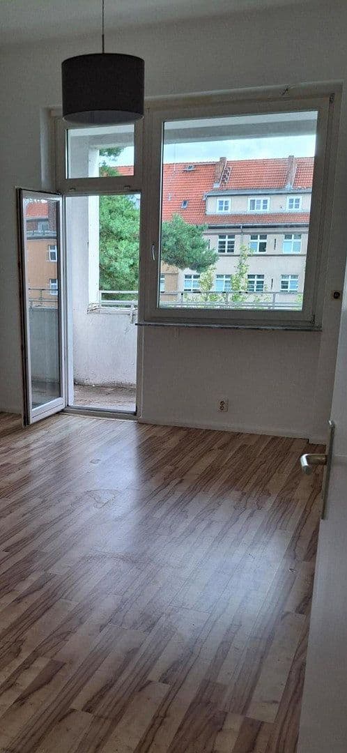 Prodej bytu 3+1 70 m², Düsseldorfer Str., Berlin Wilmersdorf, Berlín Prodej bytu 3+1 70 m², Düsseldorfer Str., Berlin Wilmersdorf, Berlín
