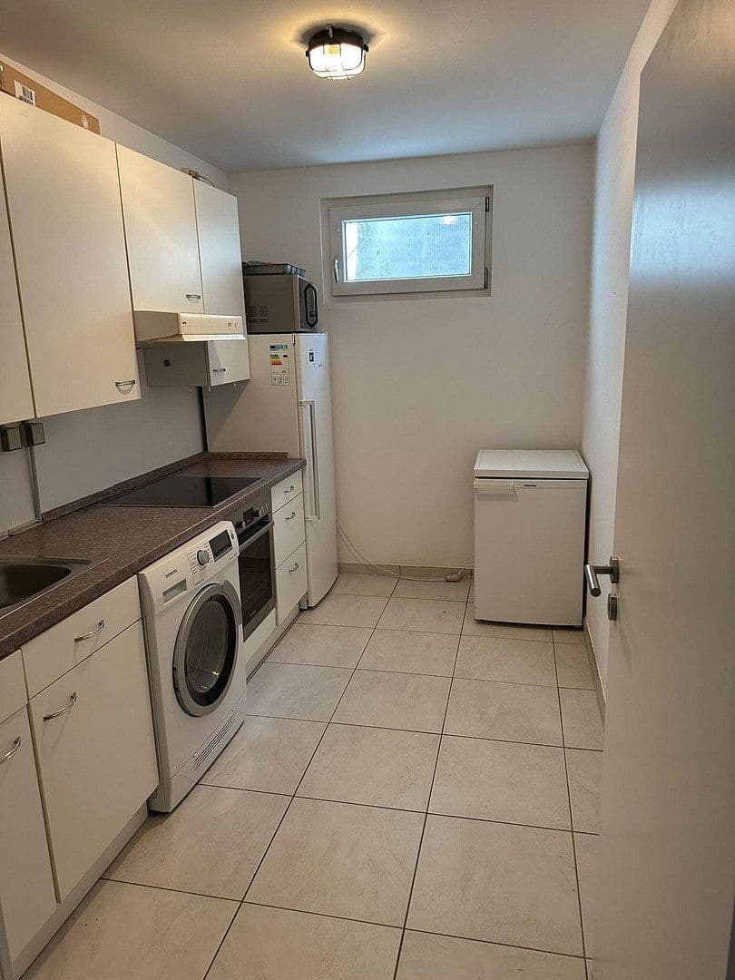 Prodej domu 195 m², pozemek 641 m², Erlangen, Bavorsko Prodej domu 195 m², pozemek 641 m², Erlangen, Bavorsko
