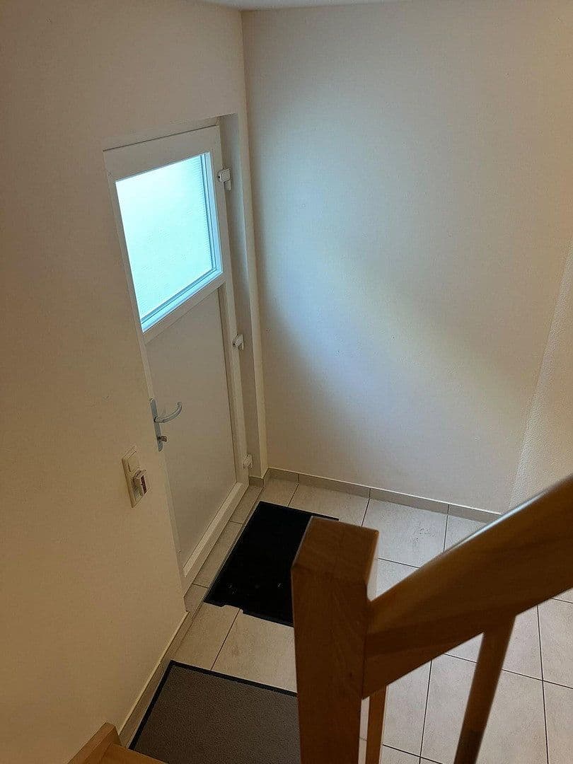 Prodej domu 195 m², pozemek 641 m², Erlangen, Bavorsko Prodej domu 195 m², pozemek 641 m², Erlangen, Bavorsko