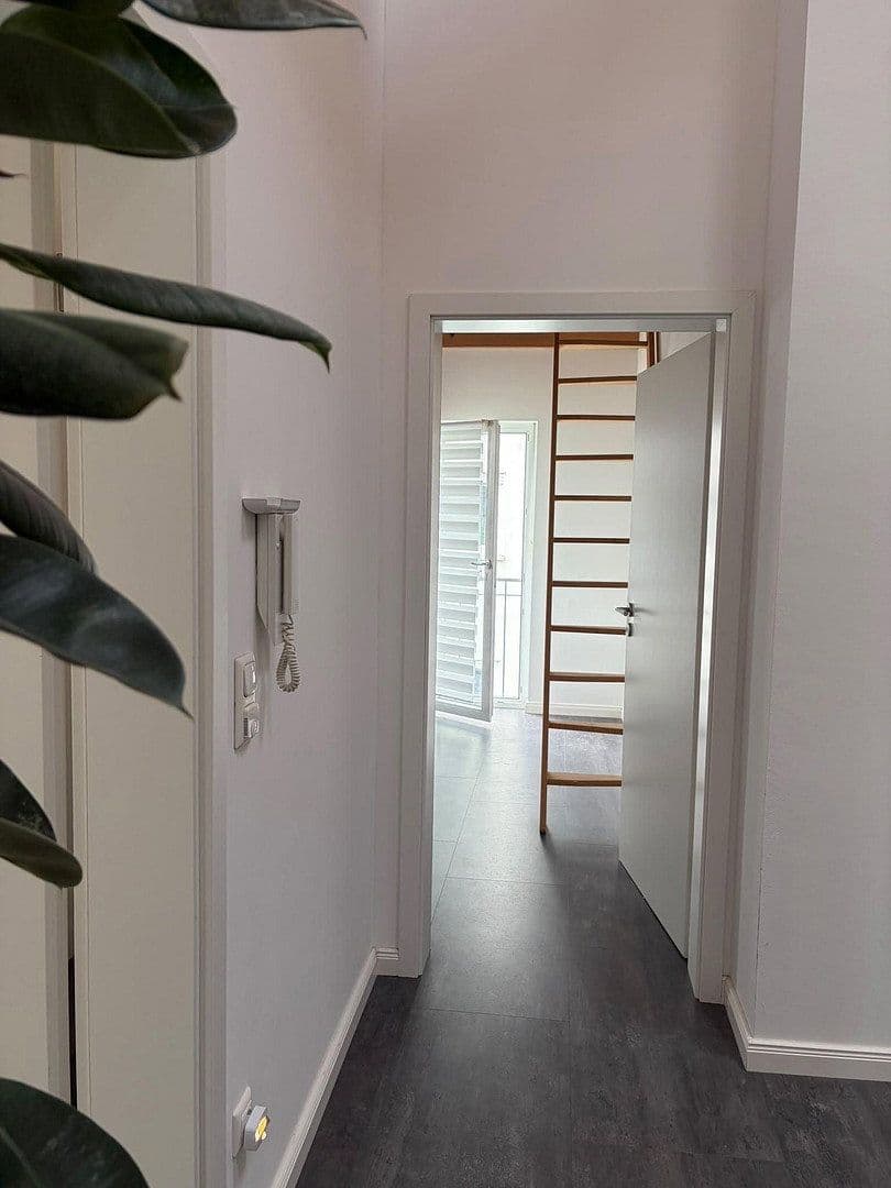 Prodej domu 195 m², pozemek 641 m², Erlangen, Bavorsko Prodej domu 195 m², pozemek 641 m², Erlangen, Bavorsko