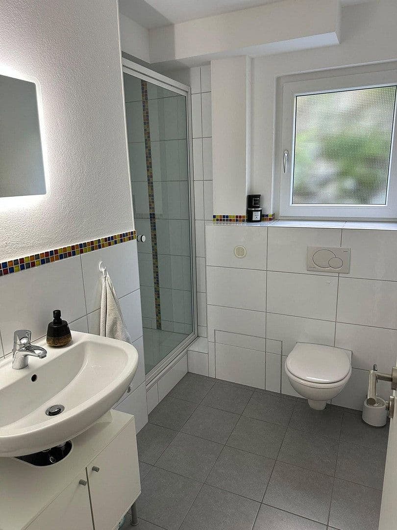Prodej domu 195 m², pozemek 641 m², Erlangen, Bavorsko Prodej domu 195 m², pozemek 641 m², Erlangen, Bavorsko