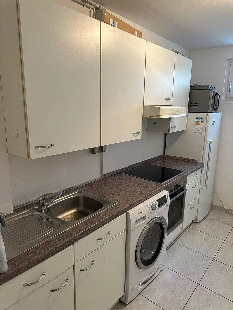 Prodej domu 195 m², pozemek 641 m², Erlangen, Bavorsko Prodej domu 195 m², pozemek 641 m², Erlangen, Bavorsko