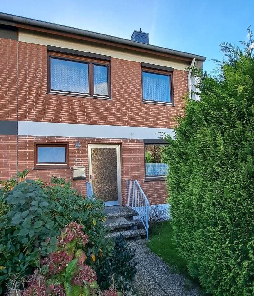 Prodej domu 112 m², pozemek 375 m², Schwanewede, Dolní Sasko Prodej domu 112 m², pozemek 375 m², Schwanewede, Dolní Sasko