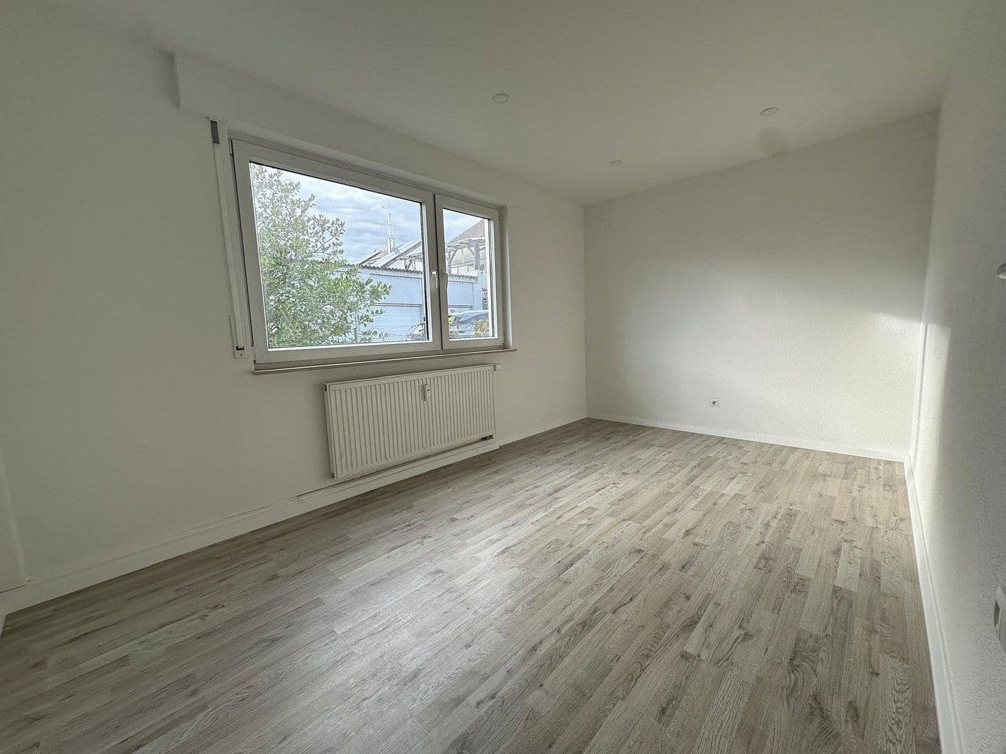 Prodej bytu 3+1 75 m², Friolzheim, Bádensko-Württembersko Prodej bytu 3+1 75 m², Friolzheim, Bádensko-Württembersko