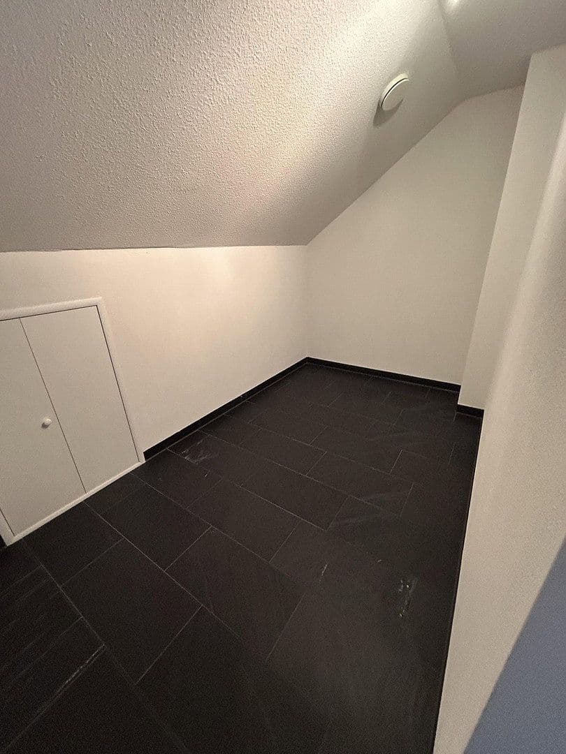 Pronájem bytu 4+kk 166 m², Nufringen, Bádensko-Württembersko Pronájem bytu 4+kk 166 m², Nufringen, Bádensko-Württembersko