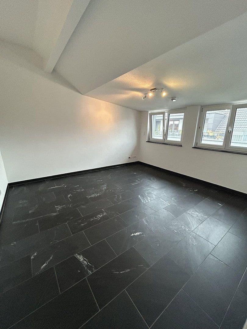 Pronájem bytu 4+kk 166 m², Nufringen, Bádensko-Württembersko Pronájem bytu 4+kk 166 m², Nufringen, Bádensko-Württembersko