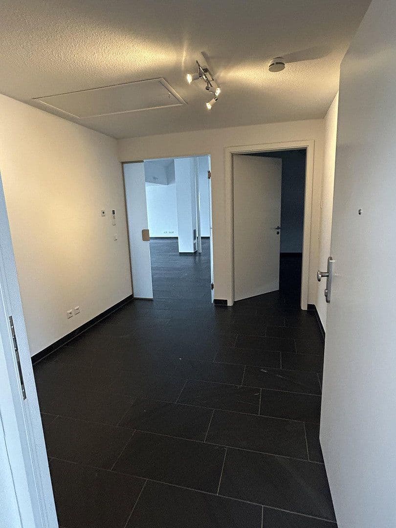 Pronájem bytu 4+kk 166 m², Nufringen, Bádensko-Württembersko Pronájem bytu 4+kk 166 m², Nufringen, Bádensko-Württembersko
