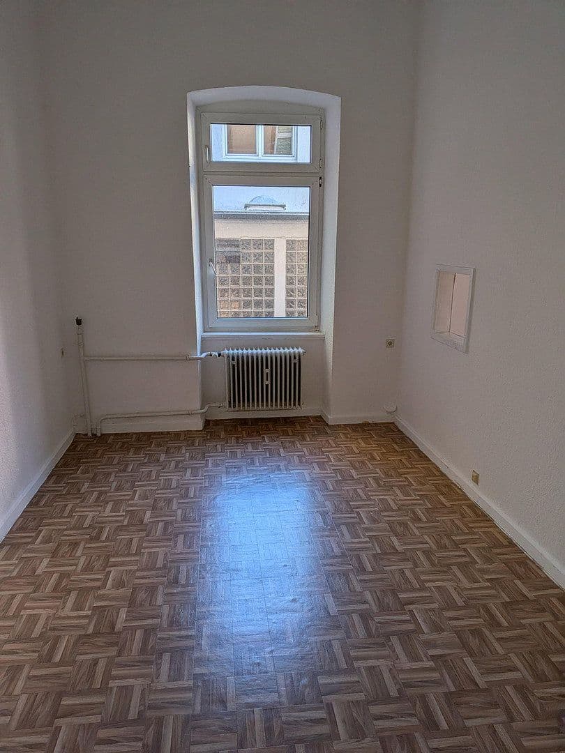 Pronájem bytu 4+kk 139 m², Zweibrücker Str. 20, Pirmasens, Porýní-Falc Pronájem bytu 4+kk 139 m², Zweibrücker Str. 20, Pirmasens, Porýní-Falc